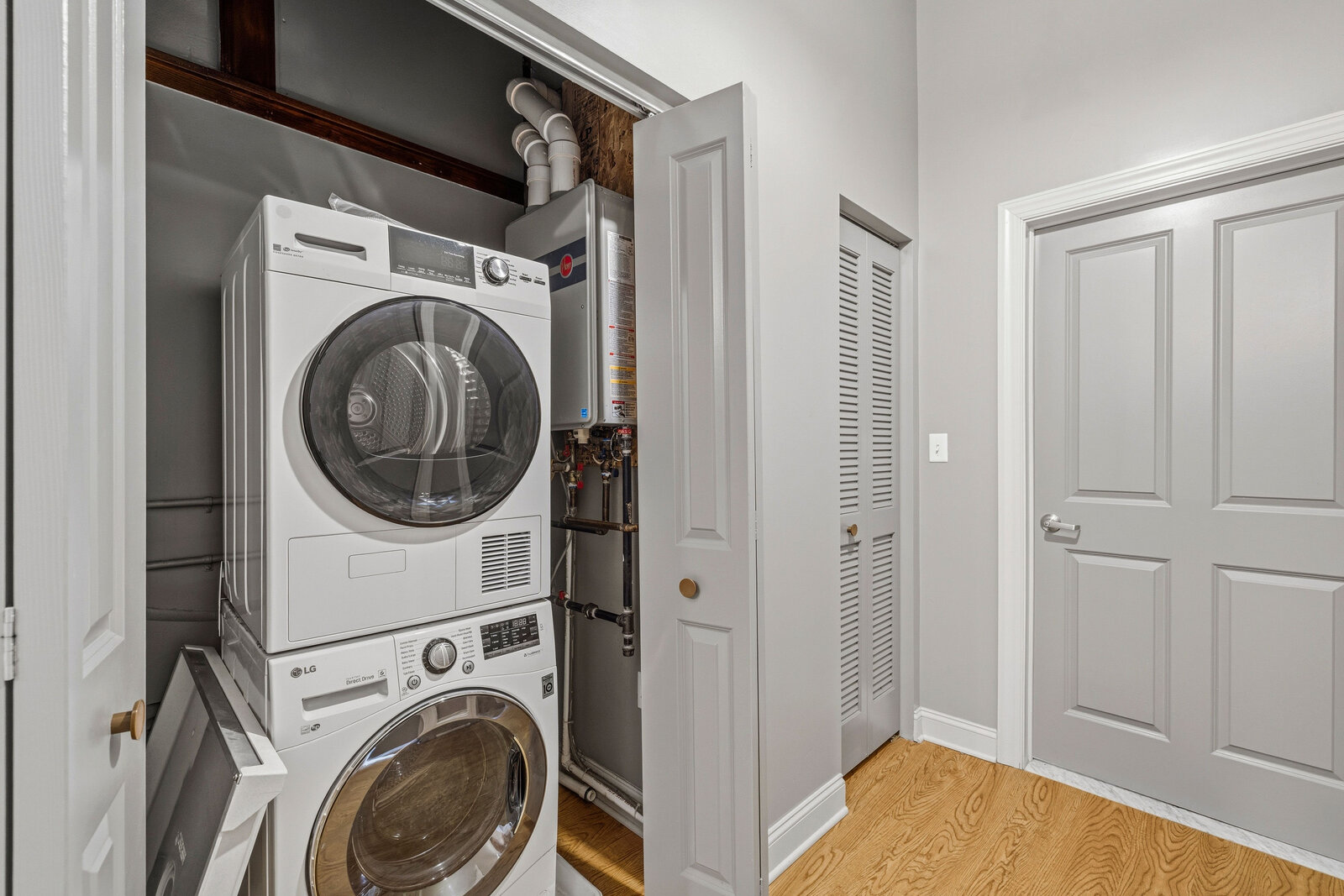 In-unit laundry